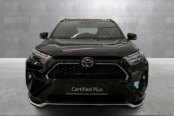 Toyota RAV4 Plug-in Hybrid 8 of 22