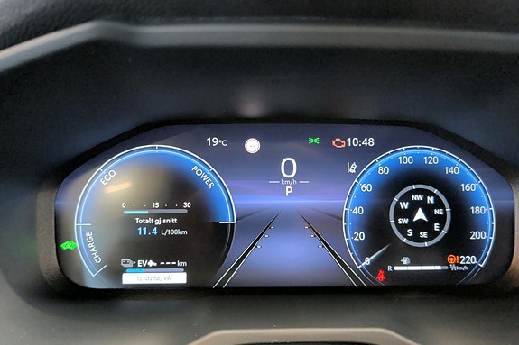 Toyota RAV4 Plug-in Hybrid 13 of 22