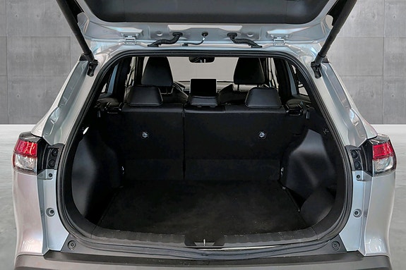 Toyota Corolla Cross 19 of 21