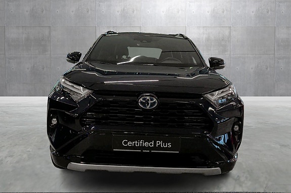 Toyota RAV4 8 of 21
