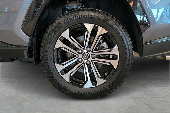 Toyota RAV4 Plug-in Hybrid 21 of 21