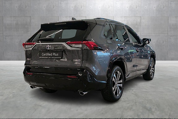 Toyota RAV4 Plug-in Hybrid 5 of 21