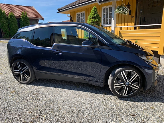 BMW i3 3 of 14