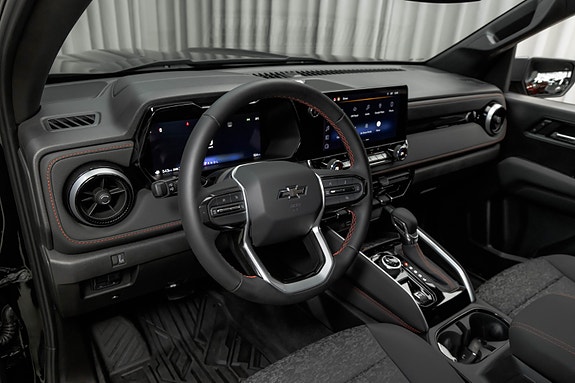 Chevrolet Colorado 24 of 30