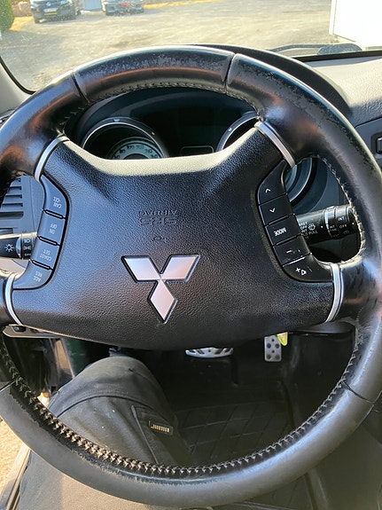 Mitsubishi Pajero 18 of 21