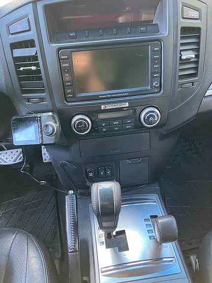 Mitsubishi Pajero 13 of 21