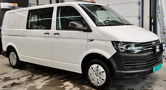 Volkswagen Transporter 2 of 30