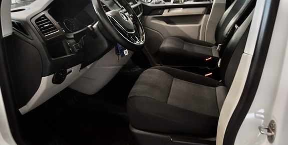 Volkswagen Transporter 28 of 30