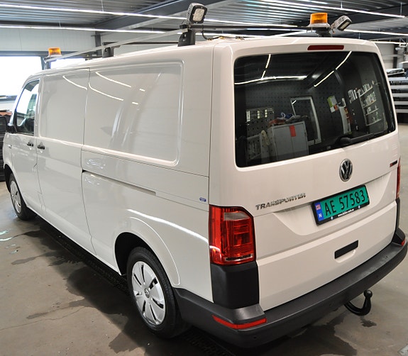 Volkswagen Transporter 12 of 30
