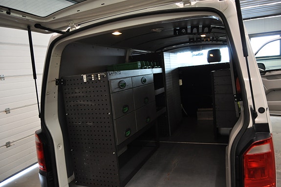 Volkswagen Transporter 21 of 30