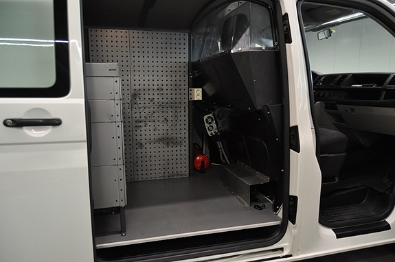 Volkswagen Transporter 18 of 30