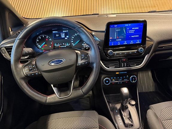 Ford Fiesta 15 of 19