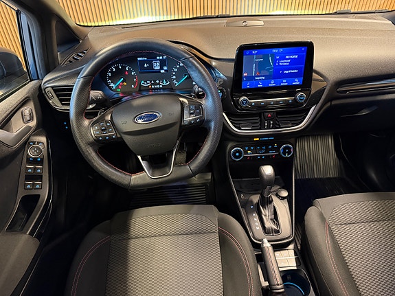 Ford Fiesta 14 of 19