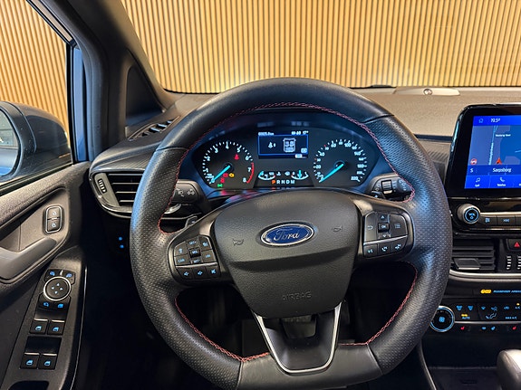 Ford Fiesta 16 of 19