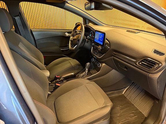 Ford Fiesta 17 of 19