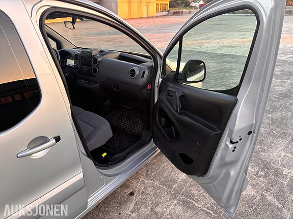 Peugeot Partner 9 of 29