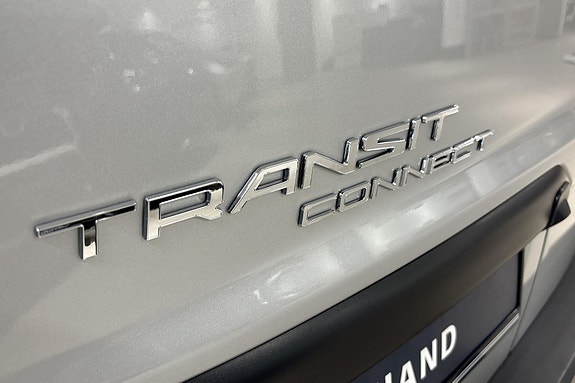 Ford Transit Connect 8 of 16