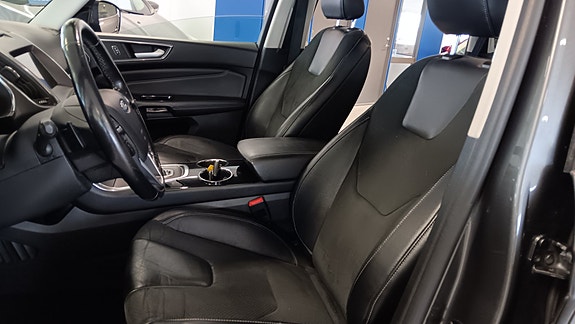 Ford S-MAX 23 of 25