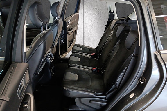 Ford S-MAX 12 of 25
