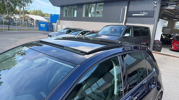 Volkswagen Golf VII 10 of 18