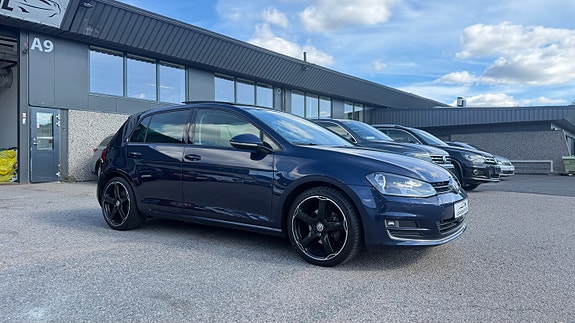 Volkswagen Golf VII 7 of 18