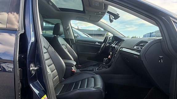 Volkswagen Golf VII 14 of 18