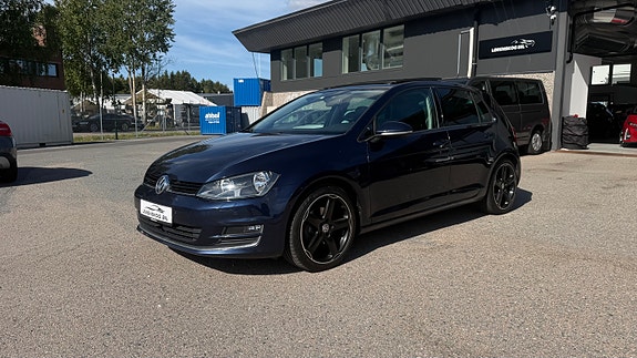 Volkswagen Golf VII 2 of 18