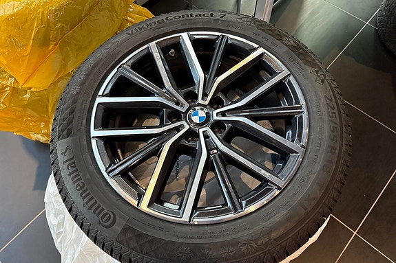 BMW iX1 21 of 29