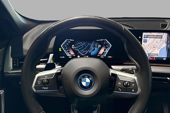 BMW iX1 12 of 29
