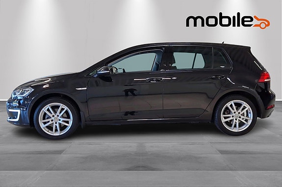 Volkswagen e-Golf VII 6 of 27