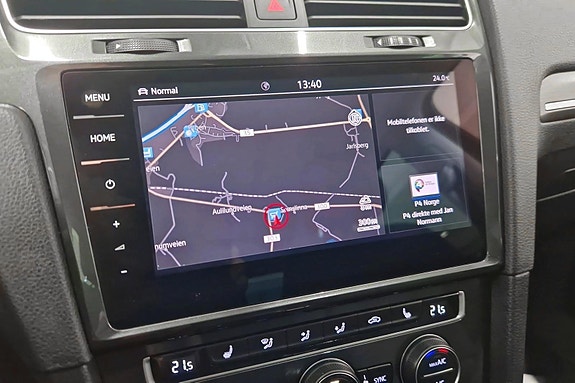 Volkswagen e-Golf VII 21 of 27