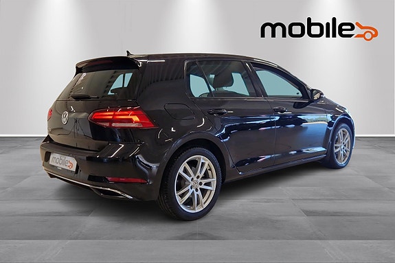 Volkswagen e-Golf VII 3 of 27