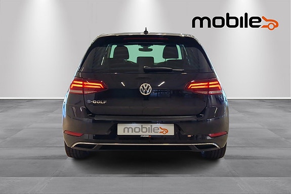 Volkswagen e-Golf VII 4 of 27