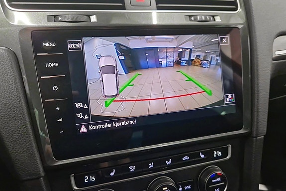 Volkswagen e-Golf VII 20 of 27
