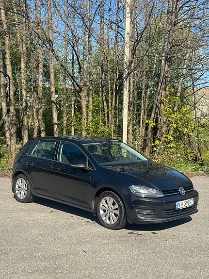 Volkswagen Golf VII 4 of 17
