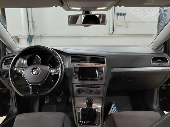 Volkswagen Golf VII 14 of 17