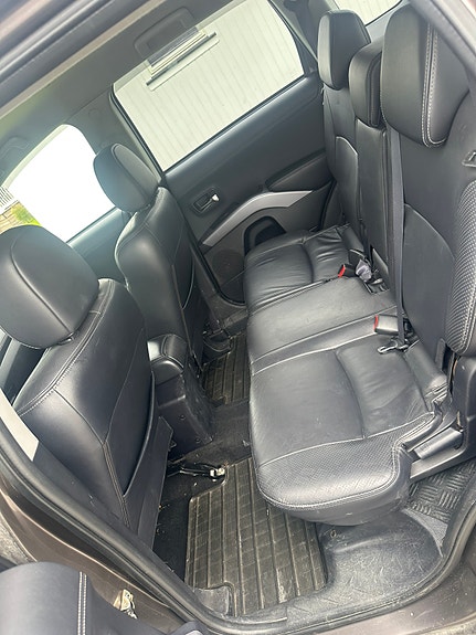 Mitsubishi Outlander 21 of 26