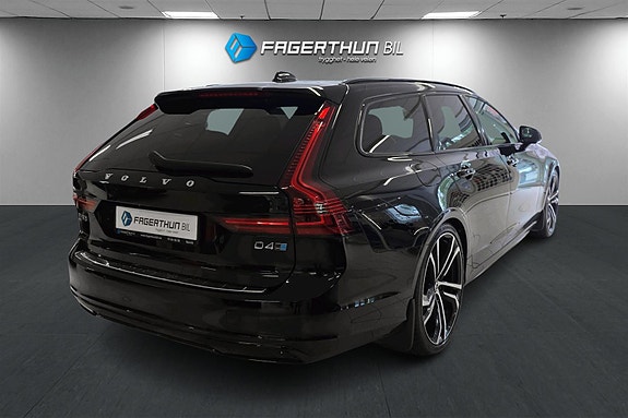 Volvo V90 4 of 30