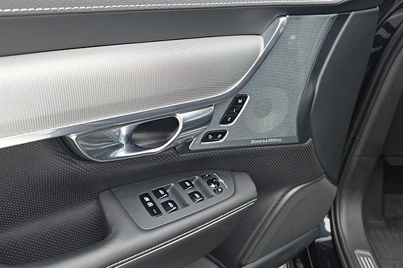 Volvo V90 16 of 30