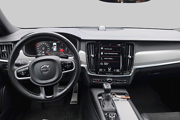 Volvo V90 10 of 30