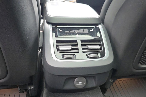 Volvo V90 14 of 30