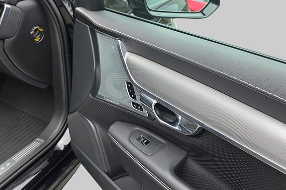 Volvo V90 25 of 30
