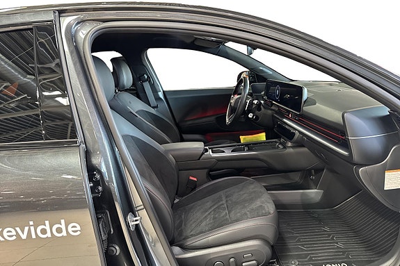 Hyundai Ioniq 6 23 of 26