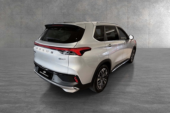 Maxus Euniq 6 7 of 30
