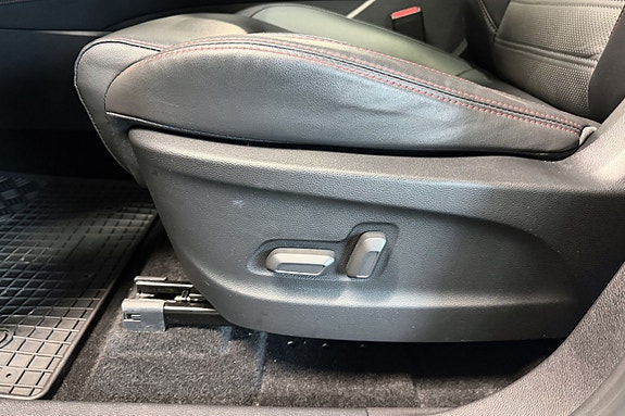 Maxus Euniq 6 15 of 30
