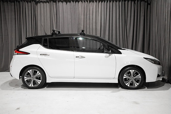Nissan Leaf 4 of 30