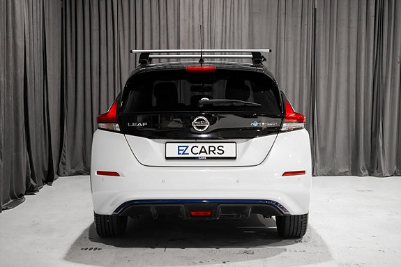 Nissan Leaf 5 of 30