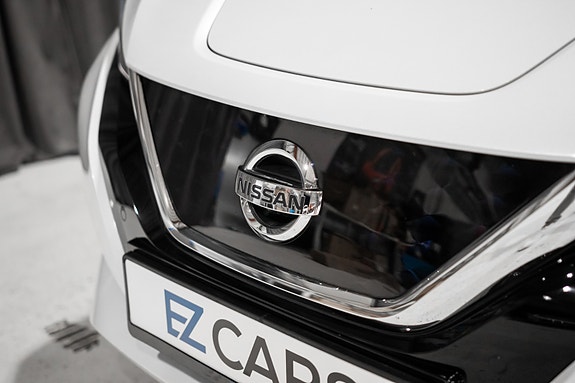 Nissan Leaf 8 of 30