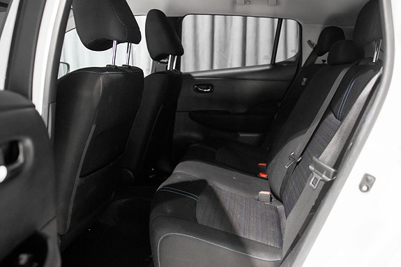Nissan Leaf 22 of 30