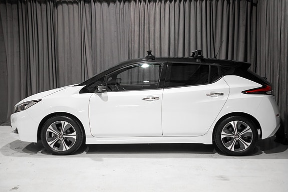 Nissan Leaf 3 of 30